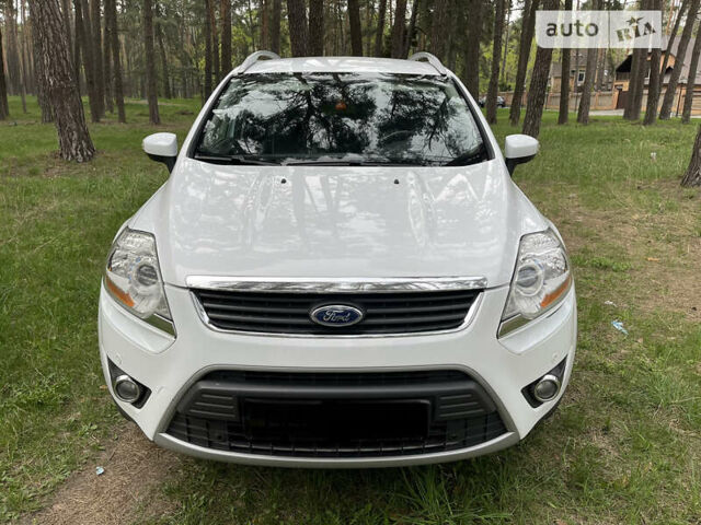 Форд Куга, объемом двигателя 2 л и пробегом 119 тыс. км за 12600 $, фото 1 на Automoto.ua