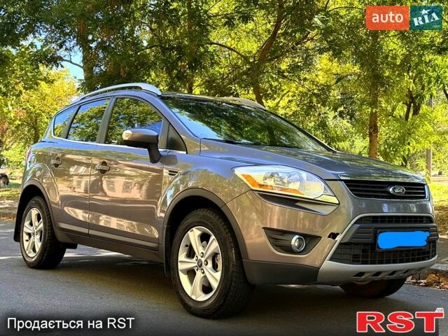 Форд Куга 2012 у Миколаєві на Automoto.ua Форд Куга, об'ємом двигуна 2 л та пробігом 215 тис. км за 11700 $, фото 4 на Automoto.ua