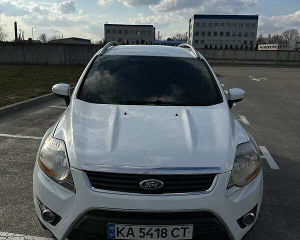 Форд Куга, объемом двигателя 2.5 л и пробегом 200 тыс. км за 9500 $, фото 4 на Automoto.ua