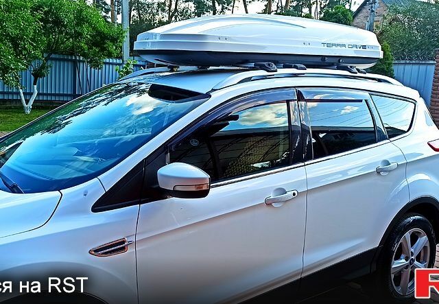 Форд Куга, объемом двигателя 2 л и пробегом 234 тыс. км за 14000 $, фото 1 на Automoto.ua