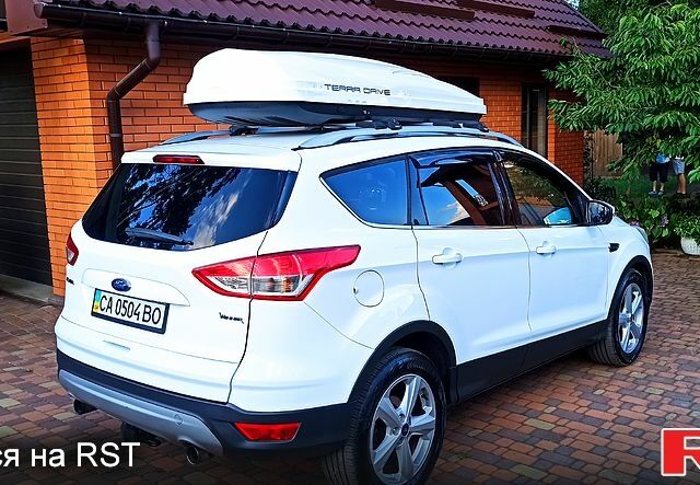 Форд Куга, объемом двигателя 2 л и пробегом 234 тыс. км за 14000 $, фото 5 на Automoto.ua