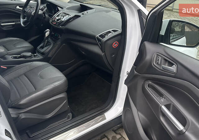 Форд Куга, объемом двигателя 1.6 л и пробегом 190 тыс. км за 13800 $, фото 12 на Automoto.ua