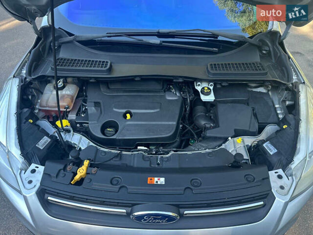 Форд Куга, объемом двигателя 2 л и пробегом 189 тыс. км за 12700 $, фото 10 на Automoto.ua