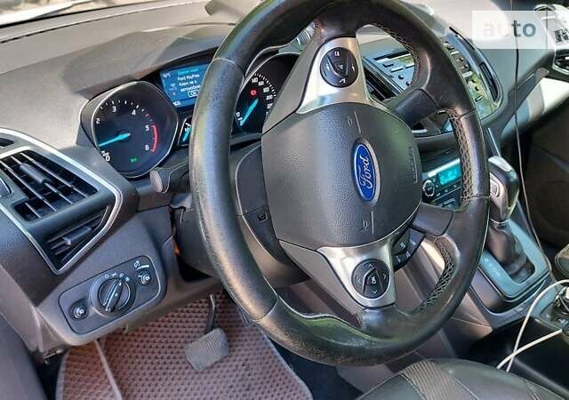 Форд Куга, объемом двигателя 2 л и пробегом 240 тыс. км за 14300 $, фото 13 на Automoto.ua