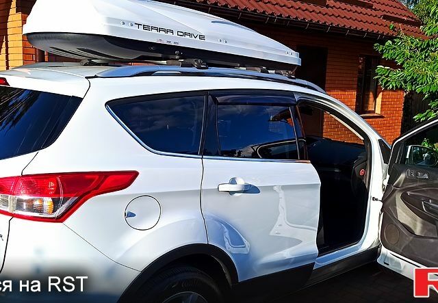 Форд Куга, объемом двигателя 2 л и пробегом 234 тыс. км за 14000 $, фото 6 на Automoto.ua