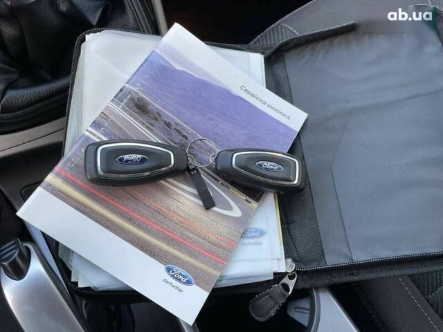 Форд Куга, объемом двигателя 2 л и пробегом 133 тыс. км за 12999 $, фото 3 на Automoto.ua
