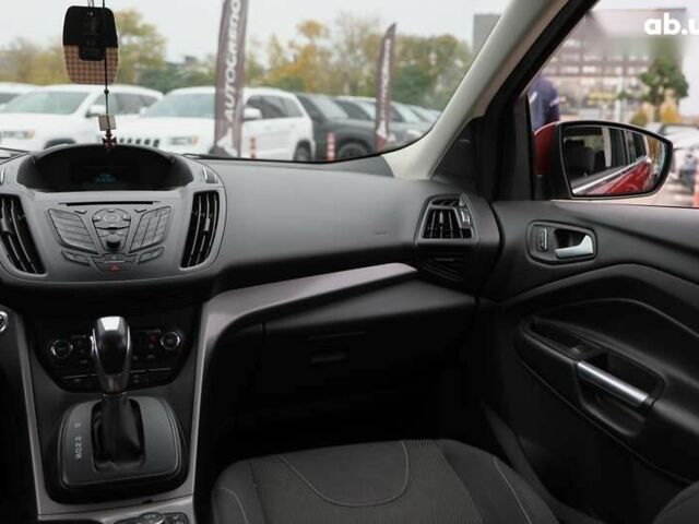 Форд Куга, об'ємом двигуна 2 л та пробігом 146 тис. км за 15000 $, фото 12 на Automoto.ua