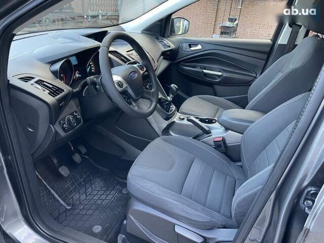 Форд Куга, объемом двигателя 2 л и пробегом 133 тыс. км за 12999 $, фото 1 на Automoto.ua