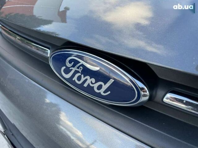 Форд Куга, объемом двигателя 2 л и пробегом 133 тыс. км за 12999 $, фото 24 на Automoto.ua