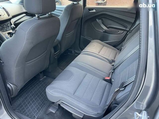 Форд Куга, объемом двигателя 2 л и пробегом 133 тыс. км за 12999 $, фото 2 на Automoto.ua