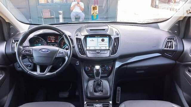 Форд Куга, объемом двигателя 2 л и пробегом 165 тыс. км за 15300 $, фото 13 на Automoto.ua