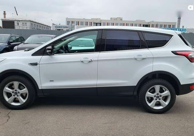 Форд Куга 2017 в Киеве на Automoto.ua Форд Куга, объемом двигателя 2 л и пробегом 201 тыс. км за 15500 $, фото 16 на Automoto.ua