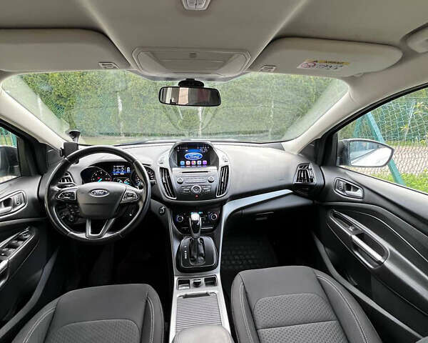 Форд Куга, объемом двигателя 2 л и пробегом 95 тыс. км за 17000 $, фото 24 на Automoto.ua