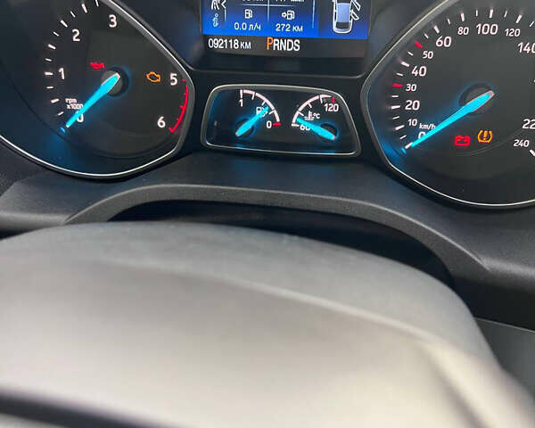 Форд Куга, объемом двигателя 2 л и пробегом 95 тыс. км за 17000 $, фото 29 на Automoto.ua