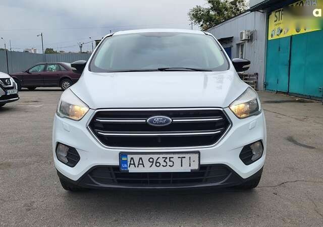 Форд Куга 2017 в Киеве на Automoto.ua Форд Куга, объемом двигателя 2 л и пробегом 201 тыс. км за 15500 $, фото 24 на Automoto.ua