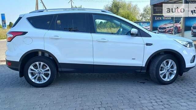 Форд Куга, объемом двигателя 2 л и пробегом 165 тыс. км за 15300 $, фото 7 на Automoto.ua