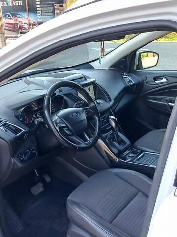 Форд Куга, объемом двигателя 2 л и пробегом 165 тыс. км за 15300 $, фото 11 на Automoto.ua