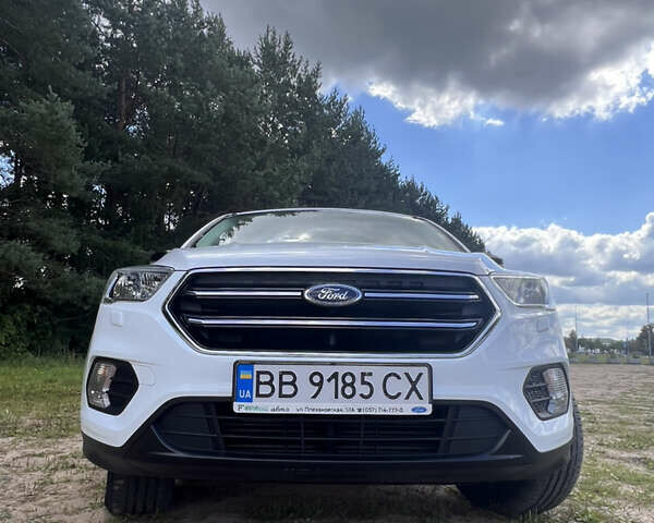 Форд Куга, объемом двигателя 2 л и пробегом 95 тыс. км за 17000 $, фото 14 на Automoto.ua