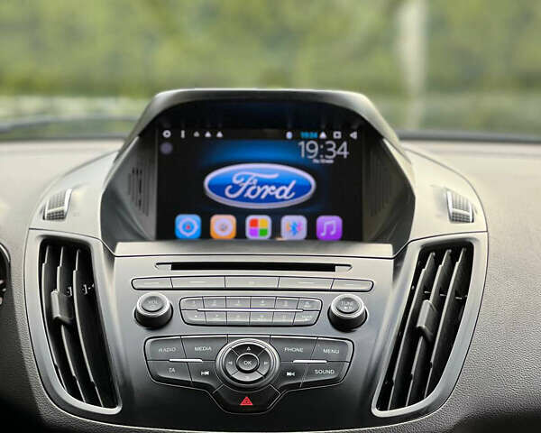 Форд Куга, объемом двигателя 2 л и пробегом 95 тыс. км за 17000 $, фото 25 на Automoto.ua