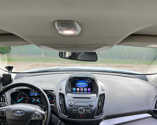 Форд Куга, объемом двигателя 2 л и пробегом 95 тыс. км за 17000 $, фото 27 на Automoto.ua