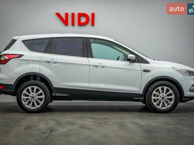 Форд Куга, об'ємом двигуна 1.5 л та пробігом 97 тис. км за 16326 $, фото 2 на Automoto.ua