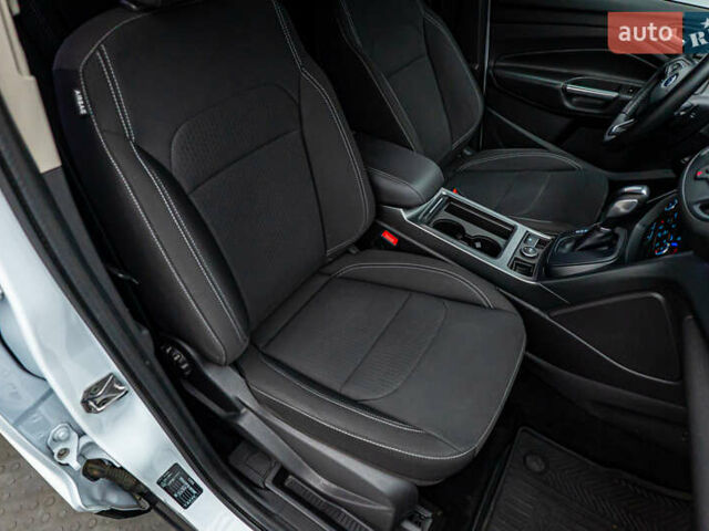 Форд Куга, об'ємом двигуна 1.5 л та пробігом 97 тис. км за 16326 $, фото 12 на Automoto.ua
