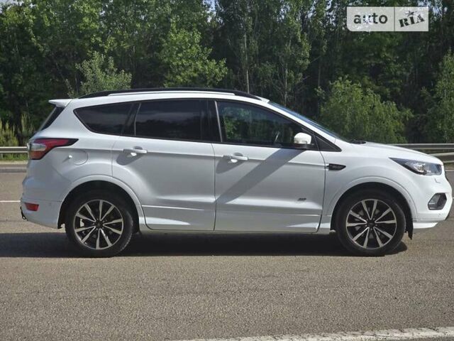 Форд Куга, об'ємом двигуна 2 л та пробігом 201 тис. км за 18599 $, фото 9 на Automoto.ua