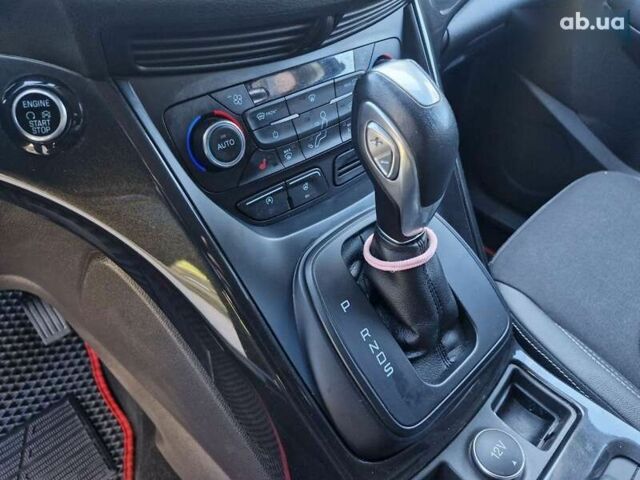 Форд Куга, объемом двигателя 2 л и пробегом 129 тыс. км за 17499 $, фото 29 на Automoto.ua