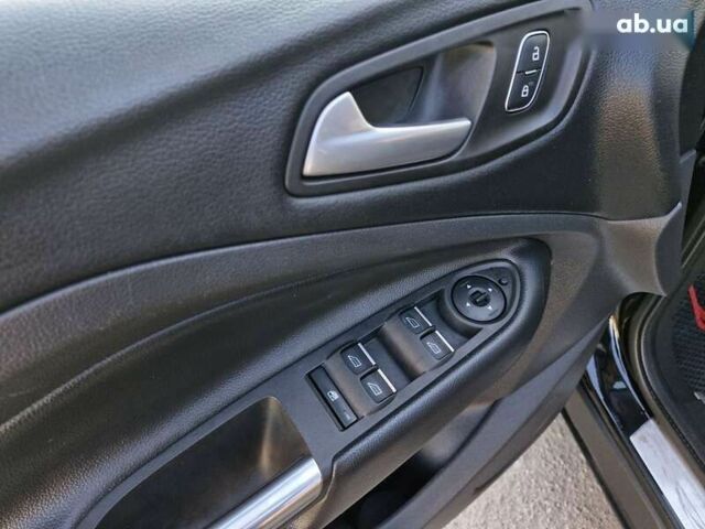 Форд Куга, объемом двигателя 2 л и пробегом 129 тыс. км за 17499 $, фото 13 на Automoto.ua