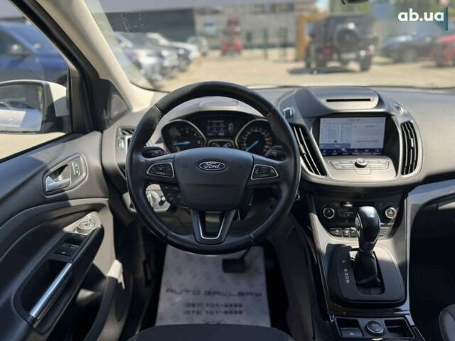 Форд Куга, объемом двигателя 2 л и пробегом 104 тыс. км за 23600 $, фото 14 на Automoto.ua