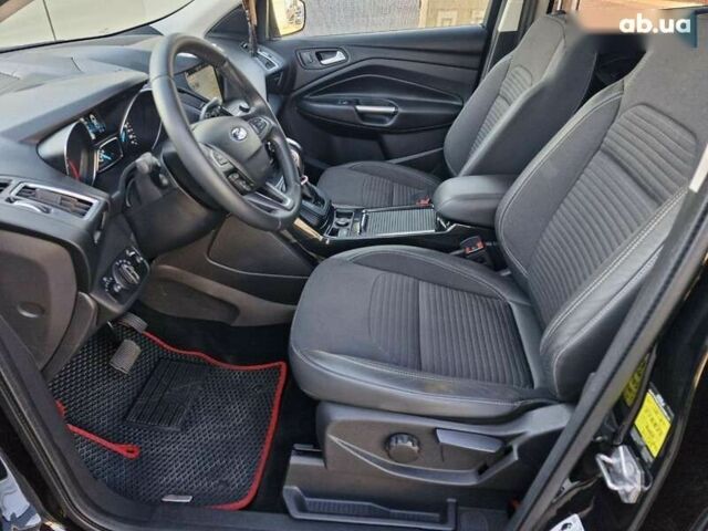 Форд Куга, объемом двигателя 2 л и пробегом 129 тыс. км за 17499 $, фото 16 на Automoto.ua