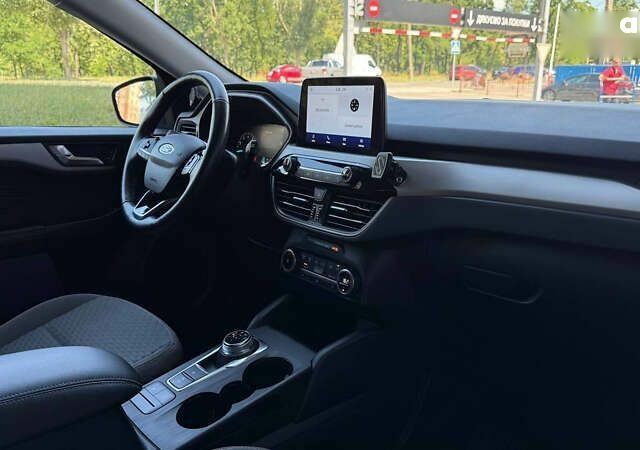 Форд Куга, объемом двигателя 1.5 л и пробегом 165 тыс. км за 16300 $, фото 19 на Automoto.ua