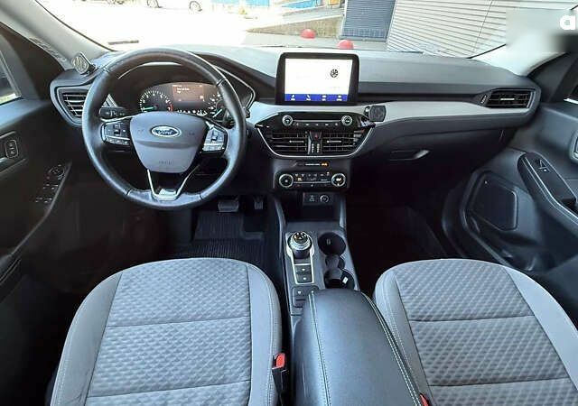 Форд Куга, объемом двигателя 1.5 л и пробегом 165 тыс. км за 16300 $, фото 17 на Automoto.ua