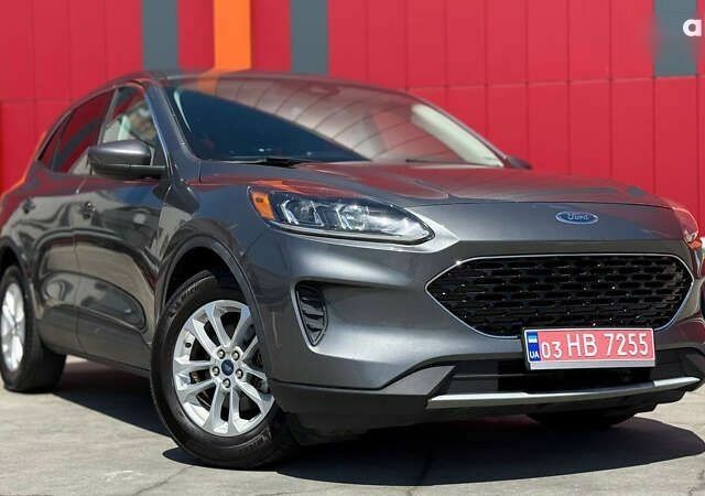 Форд Куга, объемом двигателя 1.5 л и пробегом 165 тыс. км за 16300 $, фото 6 на Automoto.ua