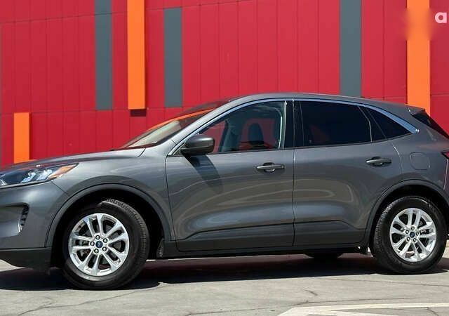 Форд Куга, объемом двигателя 1.5 л и пробегом 165 тыс. км за 16300 $, фото 3 на Automoto.ua