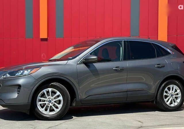 Форд Куга, объемом двигателя 1.5 л и пробегом 165 тыс. км за 16300 $, фото 4 на Automoto.ua