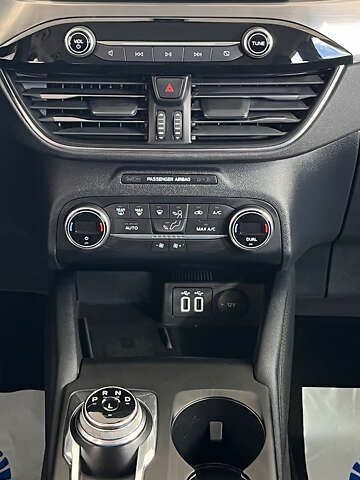 Форд Куга, объемом двигателя 1.5 л и пробегом 191 тыс. км за 21950 $, фото 16 на Automoto.ua