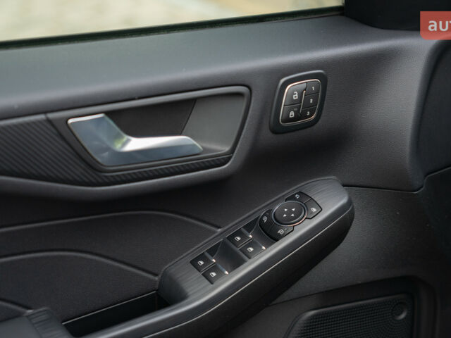 Форд Куга, объемом двигателя 1.5 л и пробегом 0 тыс. км за 38434 $, фото 14 на Automoto.ua