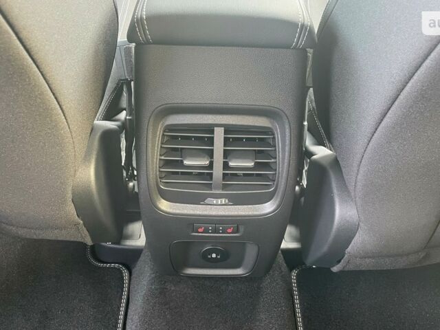 Форд Куга, объемом двигателя 2.49 л и пробегом 0 тыс. км за 35651 $, фото 26 на Automoto.ua