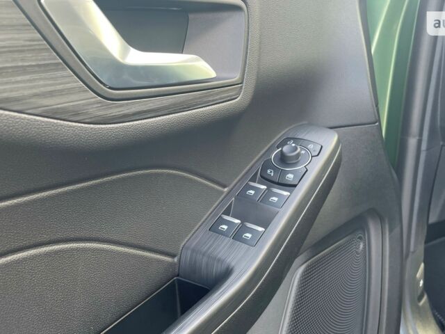 Форд Куга, объемом двигателя 2.49 л и пробегом 0 тыс. км за 35651 $, фото 22 на Automoto.ua