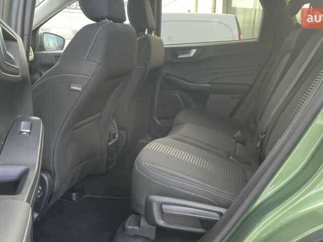 Форд Куга, объемом двигателя 2.49 л и пробегом 0 тыс. км за 35651 $, фото 25 на Automoto.ua