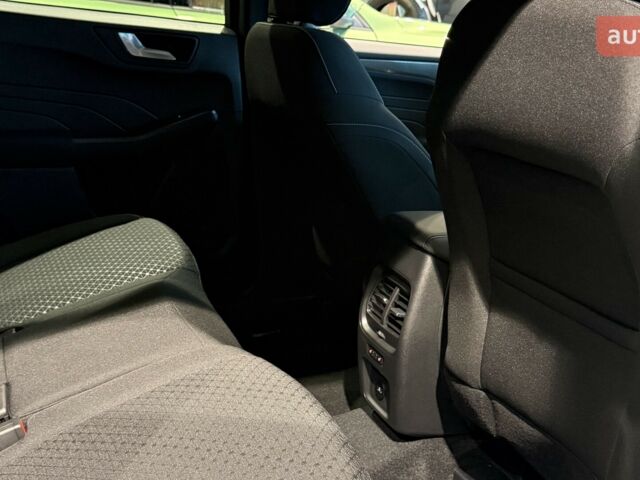 Форд Куга, объемом двигателя 2.49 л и пробегом 0 тыс. км за 39010 $, фото 23 на Automoto.ua