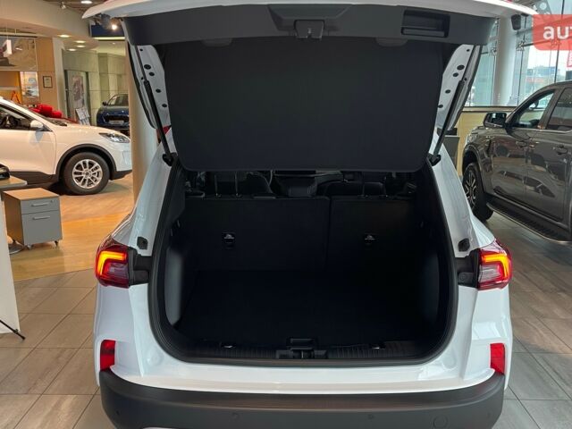 Форд Куга, объемом двигателя 1.5 л и пробегом 0 тыс. км за 29825 $, фото 25 на Automoto.ua