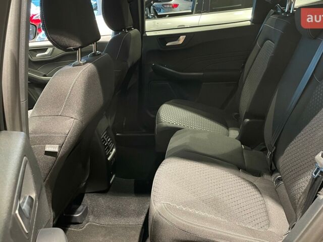 Форд Куга, объемом двигателя 1.5 л и пробегом 0 тыс. км за 32101 $, фото 22 на Automoto.ua