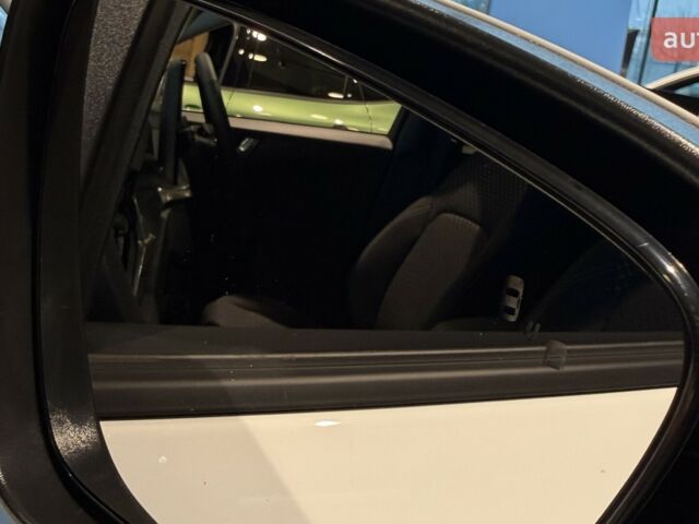 Форд Куга, объемом двигателя 2.49 л и пробегом 0 тыс. км за 39010 $, фото 11 на Automoto.ua