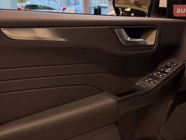 Форд Куга, объемом двигателя 2.49 л и пробегом 0 тыс. км за 39010 $, фото 14 на Automoto.ua