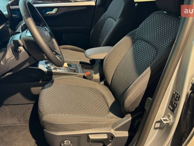 Форд Куга, объемом двигателя 2.49 л и пробегом 0 тыс. км за 35353 $, фото 10 на Automoto.ua