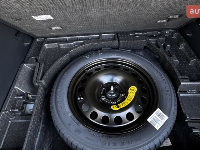 Форд Куга, объемом двигателя 1.5 л и пробегом 0 тыс. км за 31902 $, фото 22 на Automoto.ua