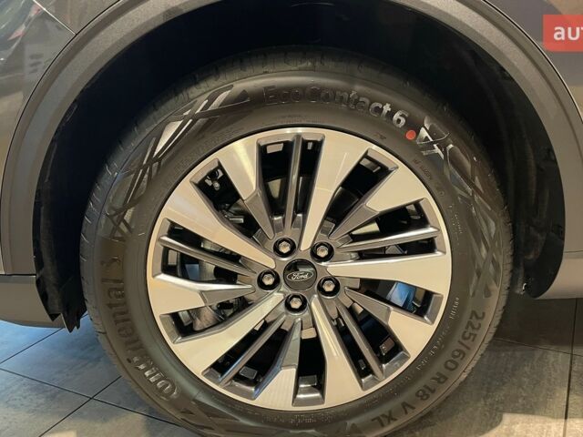 Форд Куга, объемом двигателя 1.5 л и пробегом 0 тыс. км за 31872 $, фото 3 на Automoto.ua