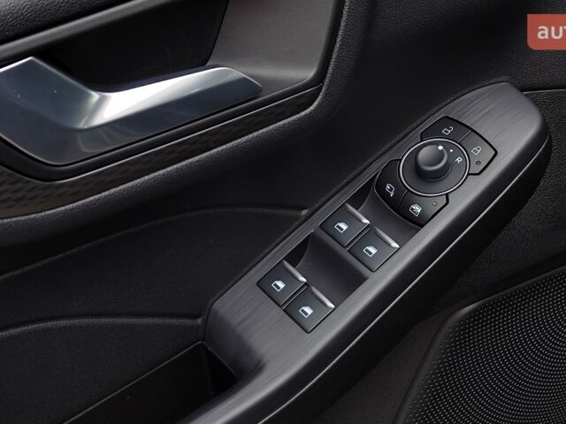 Форд Куга, объемом двигателя 1.5 л и пробегом 0 тыс. км за 32691 $, фото 12 на Automoto.ua